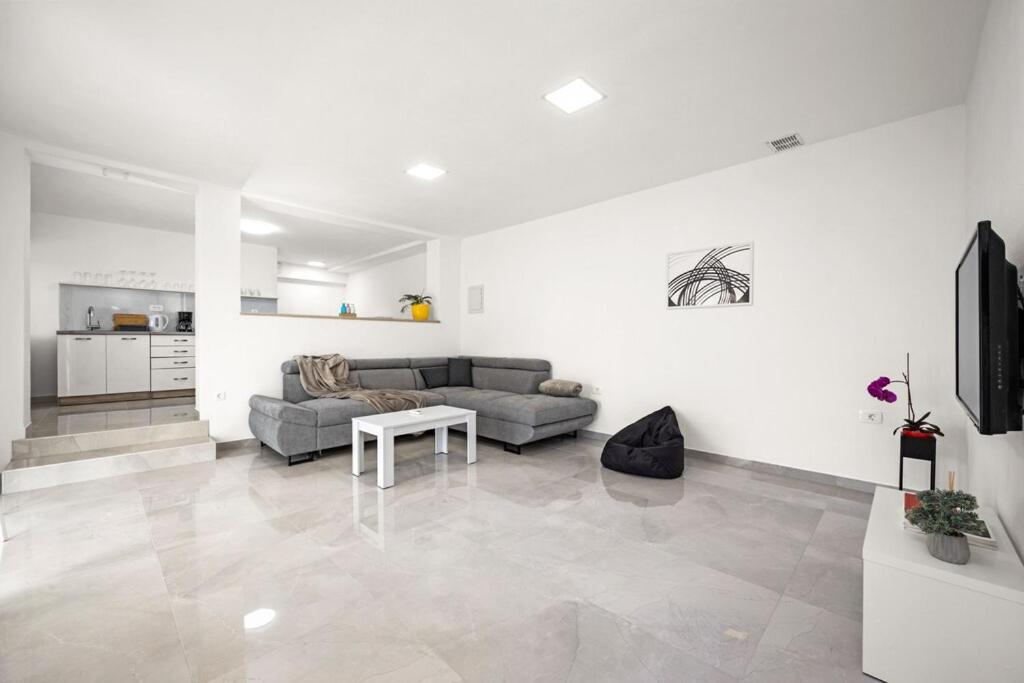 Apartment Olive Garden Near Pula 3 Km From Center And Only 4 Km From The Beach For 4 Persons 外观 照片