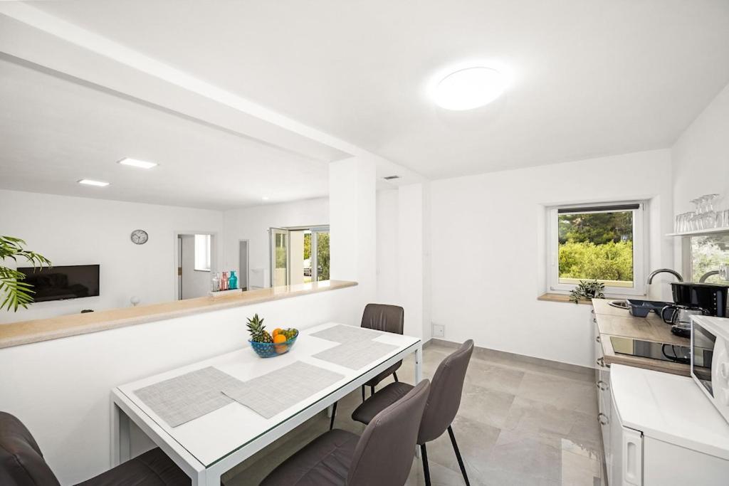 Apartment Olive Garden Near Pula 3 Km From Center And Only 4 Km From The Beach For 4 Persons 外观 照片