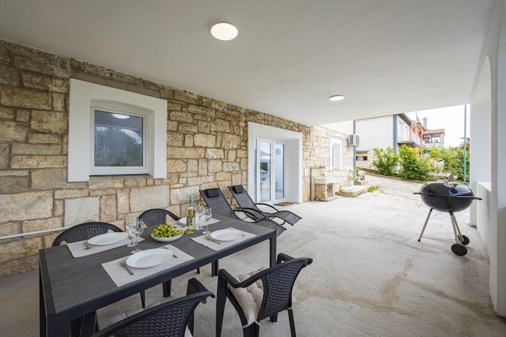 Apartment Olive Garden Near Pula 3 Km From Center And Only 4 Km From The Beach For 4 Persons 外观 照片